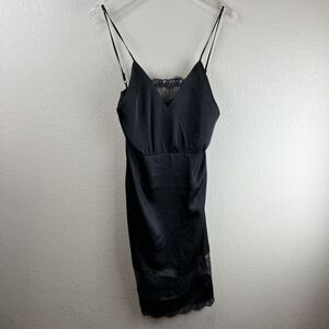 ❤️Lovers + Friends Black Midi Dress